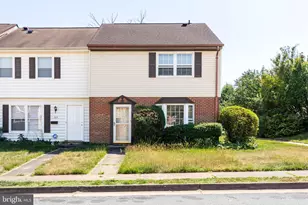 322 Clay St, Fredericksburg, VA 22408 - Photo 1