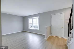 322 Clay St, Fredericksburg, VA 22408 - Photo 4