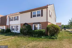 322 Clay St, Fredericksburg, VA 22408 - Photo 2