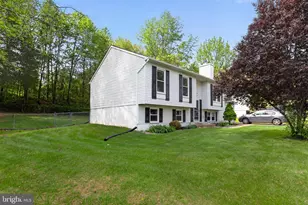6914 Ridge Way Dr, Fredericksburg, VA 22407 - Photo 2