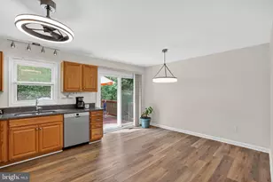 6914 Ridge Way Dr, Fredericksburg, VA 22407 - Photo 8