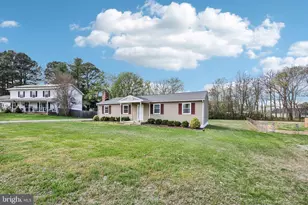 12016 Grantwood Dr, Fredericksburg, VA 22407 - Photo 2