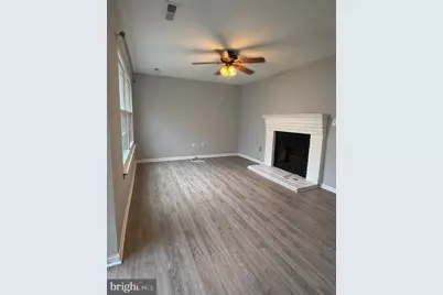 11207 Kensington Place, Fredericksburg, VA 22407 - Photo 2