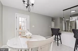 11709 Woodland View Dr, Fredericksburg, VA 22407 - Photo 12