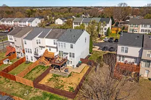 4532 Papillion Ct, Fredericksburg, VA 22408 - Photo 4