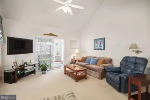 5705 W Kesslers Crossing, Fredericksburg, VA 22407 - Photo 4