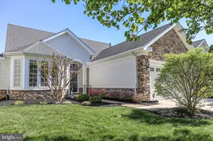 5705 W Kesslers Crossing, Fredericksburg, VA 22407 - Photo 2