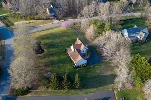 10752 Bridlerein Ct, Spotsylvania, VA 22553 - Photo 4