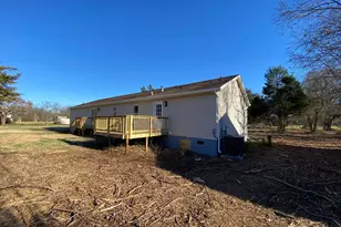 10504 Benchmark Rd, Fredericksburg, VA 22408 - Photo 6