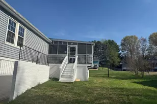 11600 Creeks View Dr, Fredericksburg, VA 22407 - Photo 2