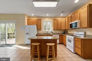 6712 Castleton Dr, Fredericksburg, VA 22407 - Photo 14