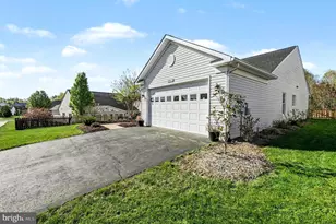 6902 Castleton Dr, Fredericksburg, VA 22407 - Photo 6