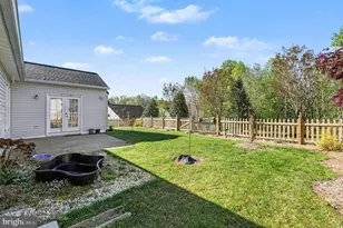 6902 Castleton Dr, Fredericksburg, VA 22407 - Photo 26