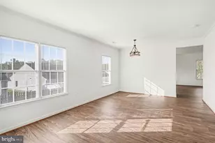 6902 Castleton Dr, Fredericksburg, VA 22407 - Photo 10