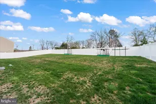 7404 Jake Ct, Fredericksburg, VA 22407 - Photo 6