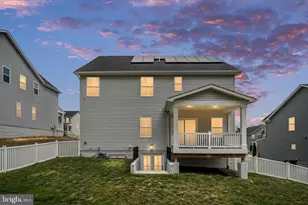 9104 Maple Run Dr, Fredericksburg, VA 22407 - Photo 2