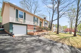 11819 Rutherford Dr, Fredericksburg, VA 22407 - Photo 2