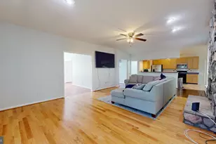 9811 Fendale Ln, Fredericksburg, VA 22408 - Photo 4