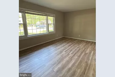 521 Laurel Avenue, Fredericksburg, VA 22408 - Photo 4