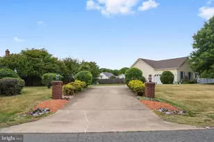 10619 Heather Greens Cir, Spotsylvania, VA 22553 - Photo 4
