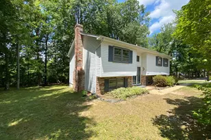 12202 McClain St, Fredericksburg, VA 22407 - Photo 2