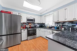 5406 Lee White Ln, Fredericksburg, VA 22407 - Photo 6