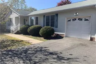 11720 Eisenhower Ln, Fredericksburg, VA 22407 - Photo 2