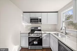 3366 Lavue Ln, Fredericksburg, VA 22408 - Photo 10