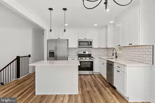 10704 Ann Davis Dr, Fredericksburg, VA 22408 - Photo 2