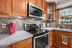313 Green Arbor Dr, Fredericksburg, VA 22407 - Photo 8