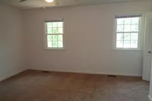 7 Farrell Ln, Fredericksburg, VA 22408 - Photo 8