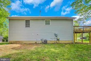7403 N Katie Dr, Fredericksburg, VA 22407 - Photo 10