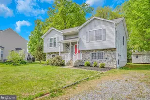 7403 N Katie Dr, Fredericksburg, VA 22407 - Photo 2