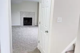 5703 Westchester Ln, Fredericksburg, VA 22407 - Photo 8