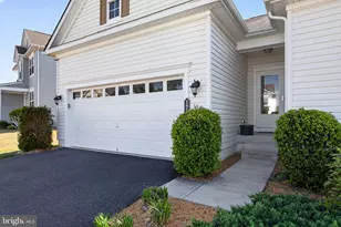 1709 Hudgins Farm Cir, Fredericksburg, VA 22408 - Photo 4