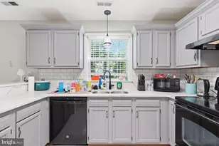 10106 S Fulton Dr, Fredericksburg, VA 22408 - Photo 6
