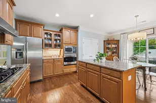 5642 Cedar Mountain Ct, Fredericksburg, VA 22407 - Photo 4