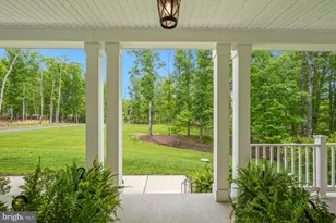 8524 Laroque Run Dr, Fredericksburg, VA 22407 - Photo 6