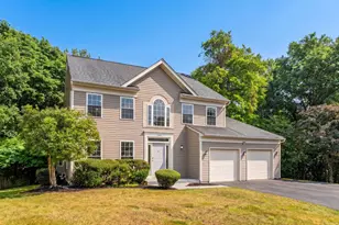 10303 Augusta Ct, Fredericksburg, VA 22408 - Photo 2
