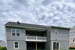 5020 Birch Leaf Cir, Fredericksburg, VA 22407 - Photo 2