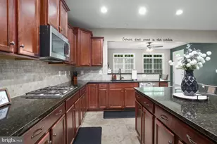 11213 Kailee Ln, Spotsylvania, VA 22553 - Photo 10