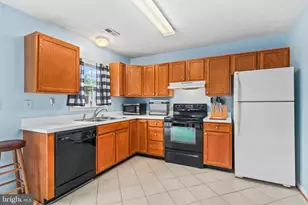 10511 Tidewater Plains Dr, Fredericksburg, VA 22408 - Photo 4