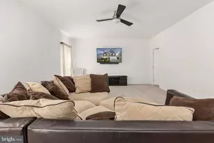 5812 Spruce Valley Dr, Fredericksburg, VA 22407 - Photo 10