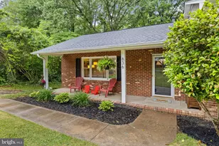 836 Churchill Dr, Fredericksburg, VA 22407 - Photo 2