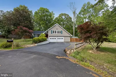 4 Pond Circle, Fredericksburg, VA 22407 - Photo 2
