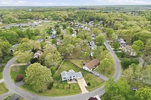 10507 Heather Greens Cir, Spotsylvania, VA 22553 - Photo 2