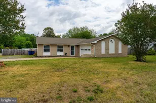 408 S Brooks Dr, Fredericksburg, VA 22408 - Photo 1