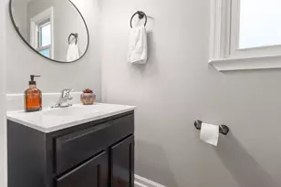 10400 Daniels Ct, Spotsylvania, VA 22553 - Photo 14