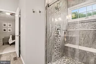 10015 Carters Grove Rd, Fredericksburg, VA 22408 - Photo 16