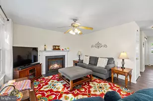 2416 Ruffin Dr, Fredericksburg, VA 22408 - Photo 16